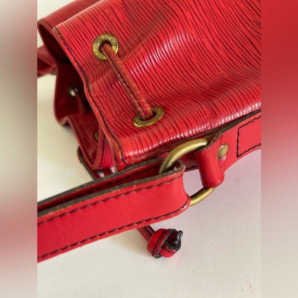 Louis Vuitton PM Noe Shoulder Bag - Picture 11 of 15